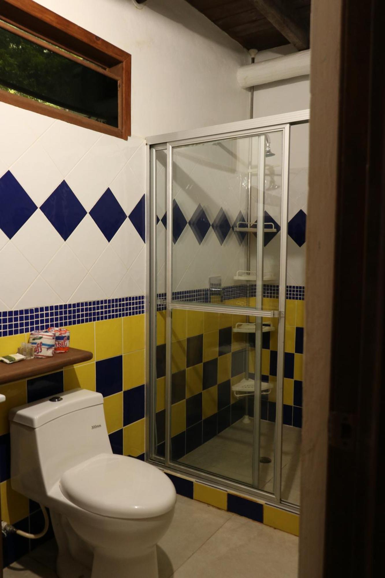 Hotel Salvador Gaviota Lívingston Kültér fotó