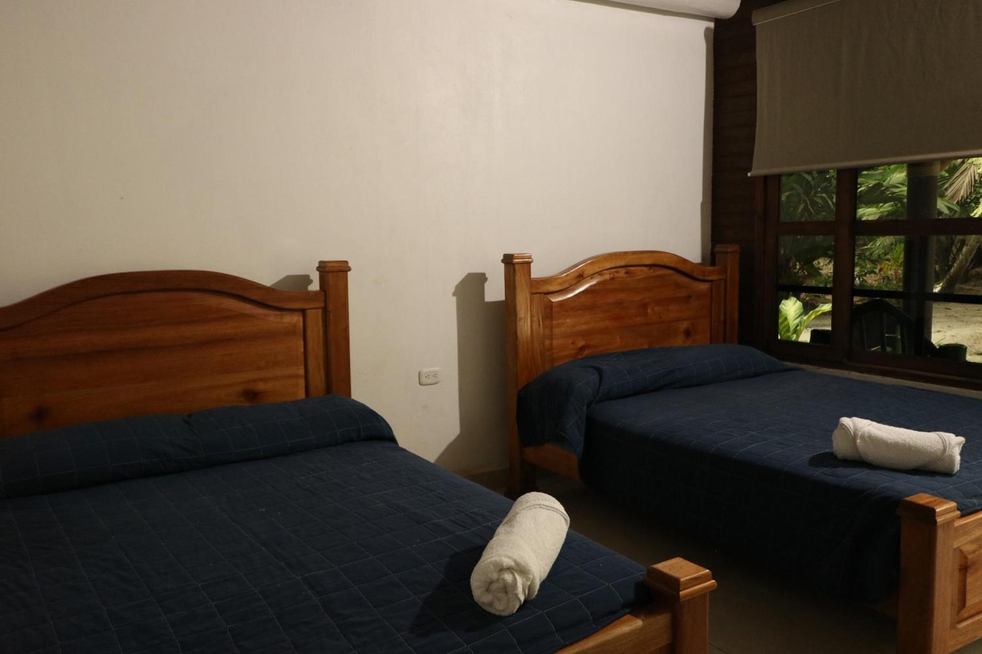 Hotel Salvador Gaviota Lívingston Kültér fotó